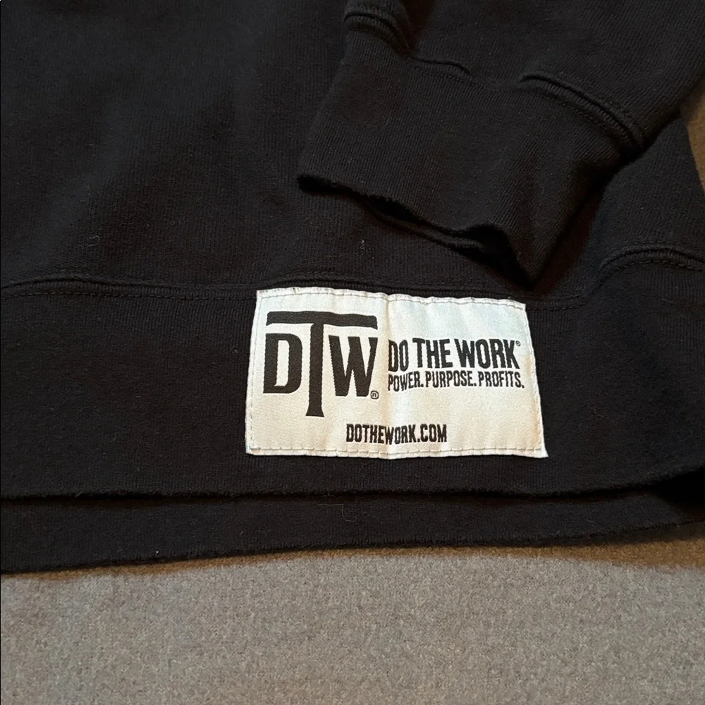 Do The Work Black Crewneck Sweatshirt Motivational Graphic Size M